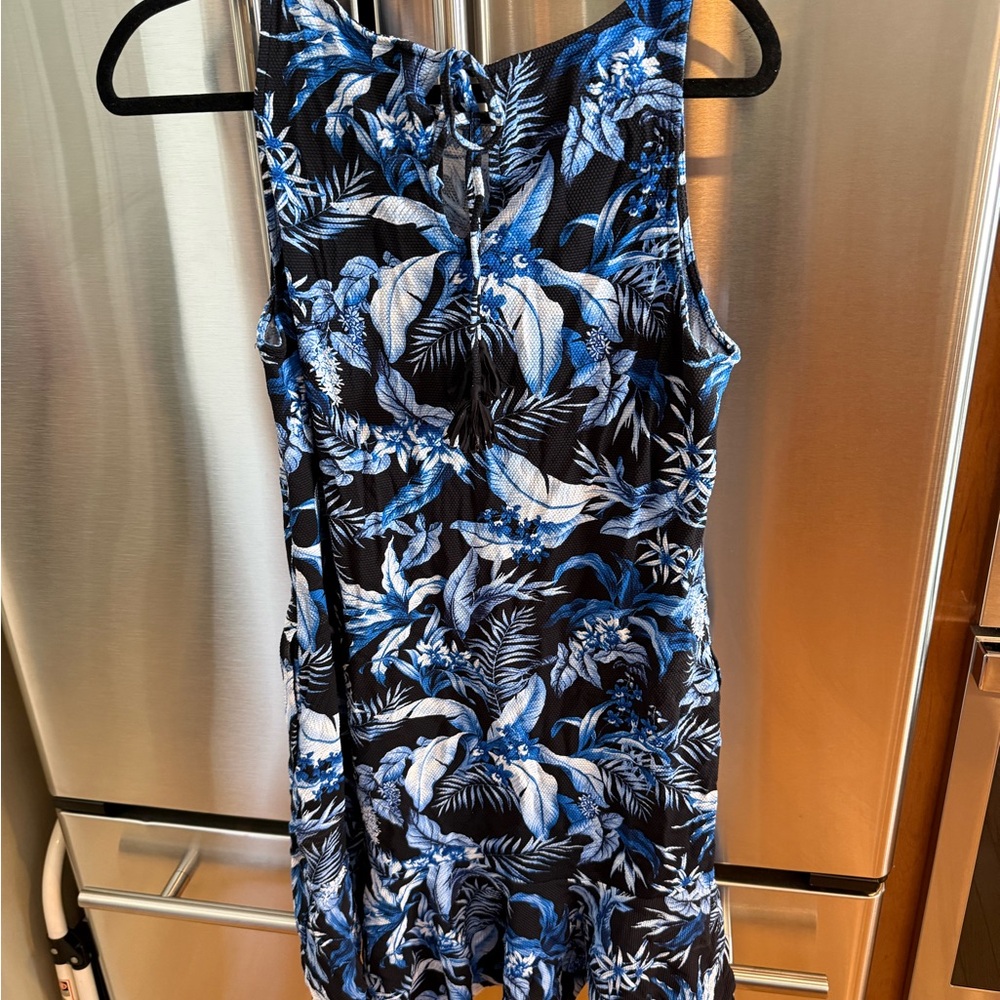 Tommy Bahama Blue and Black Floral coverup - Picture 2 of 5